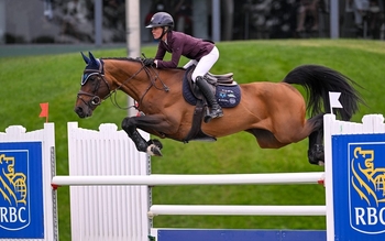 Amanda Derbyshire cruises to a Spruce Meadows win on Otto BH Amanda Derbyshire cruises to a Spruce Meadows win on Otto BH